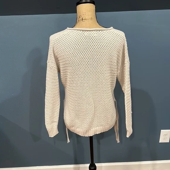 Universal Threads long sleeve sweater size small women’s - Picture 5 of 9